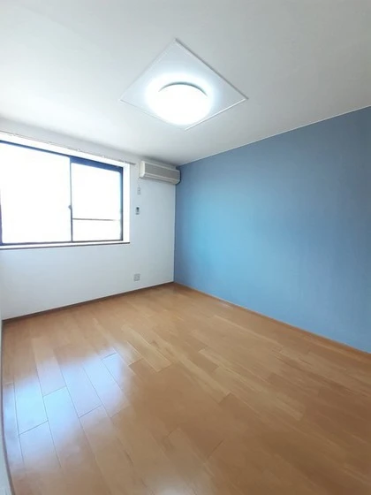 ファミール・ビラB