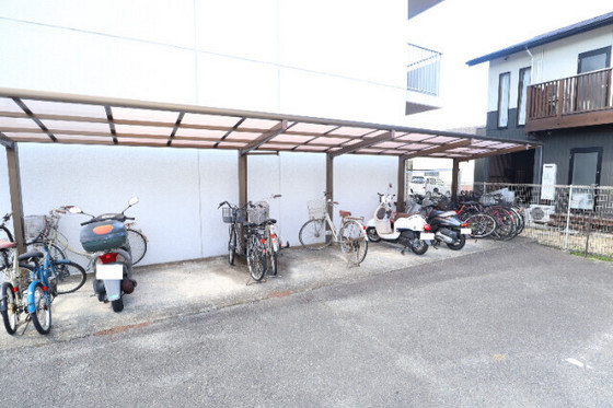 グローリー中庄