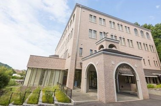 イーストハイム