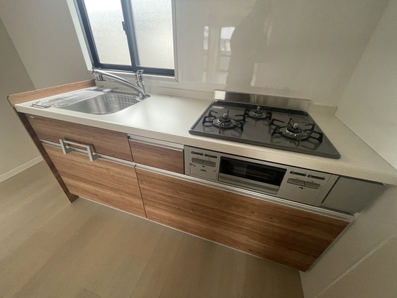 エモーション B棟