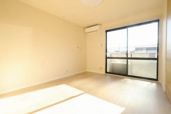 エモーション B棟