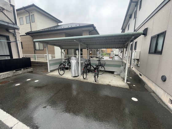 エモーション B棟