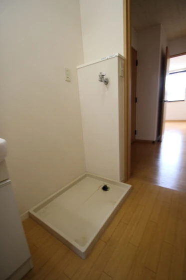 アーバンハイツ中井 B