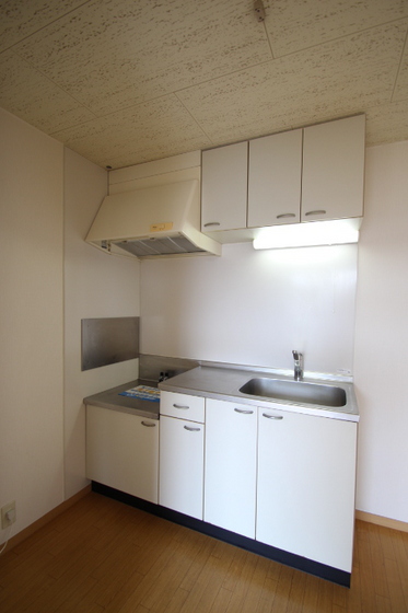 アーバンハイツ中井 B