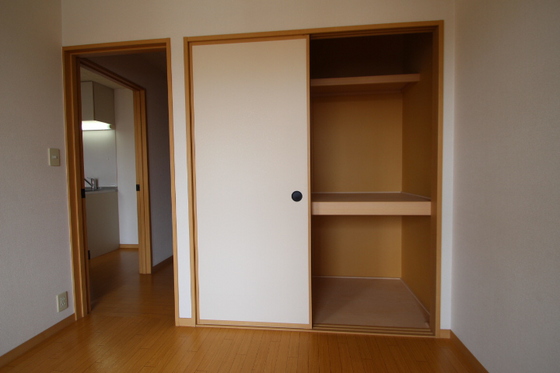 アーバンハイツ中井 B