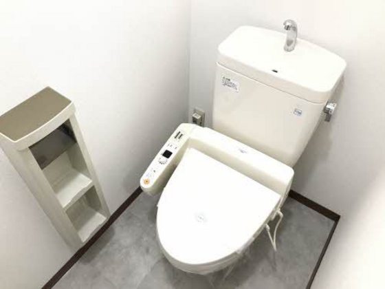 シャイニング テル B棟