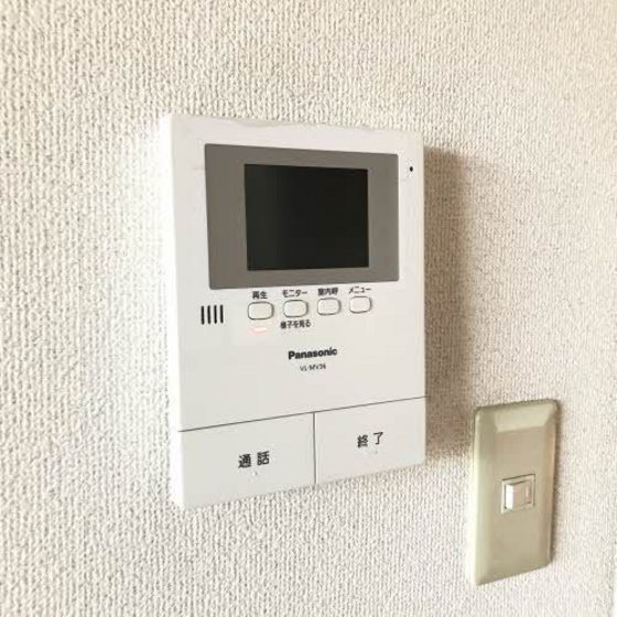 シャイニング テル B棟