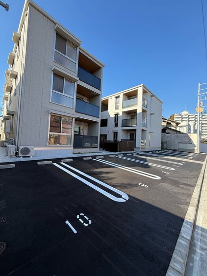 スリール・コート