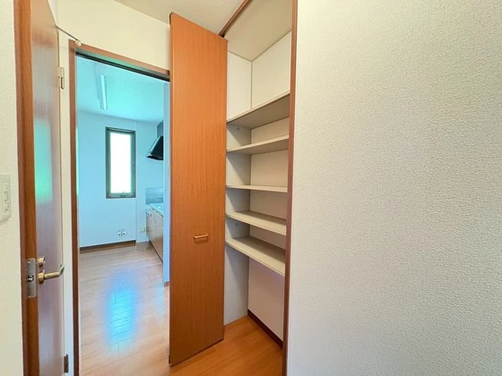 シャーメゾンプレシオン B棟