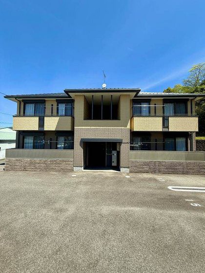 シャーメゾンプレシオン B棟