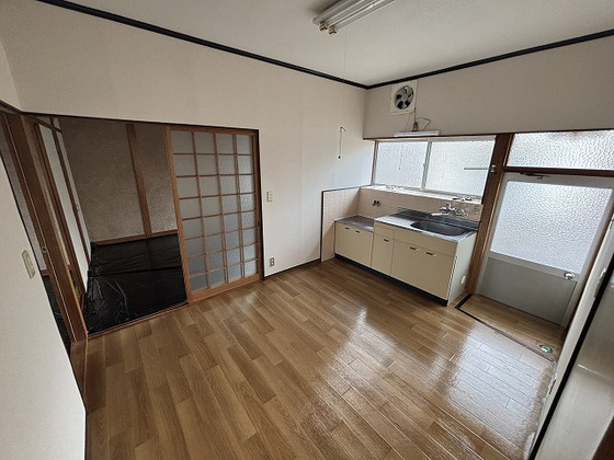 国府市場76-1貸家 南東棟