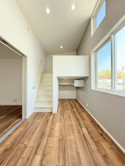 Le Lien助実(ル リアンスケザネ)