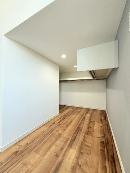 Le Lien助実(ル リアンスケザネ)