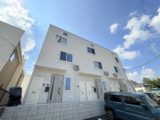 Le Lien助実(ル リアンスケザネ)