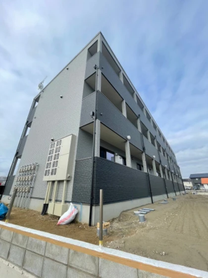 クレスト寺家駅前