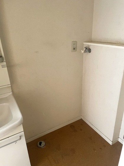 ユートピア今保A