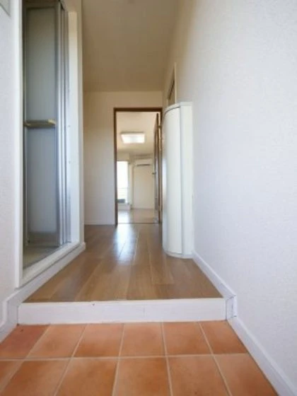 グランシャリオ津高弐番館