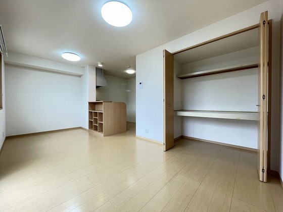 サンティーエ B棟