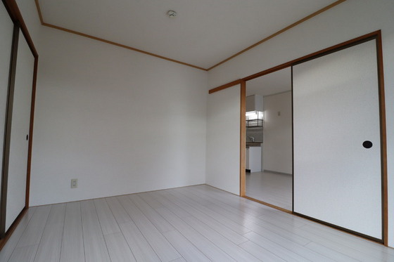 エトワール津島 B棟