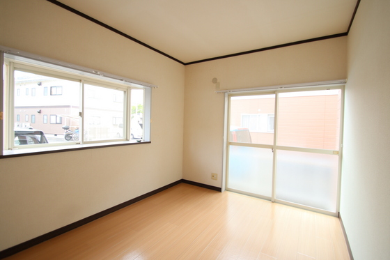 グレース松崎D棟