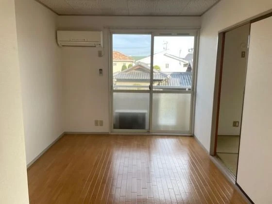 リュミエル洲崎B棟