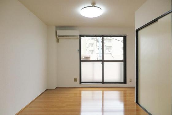 ホワイトメゾン学南1棟