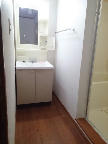 クレストールモリヤ B