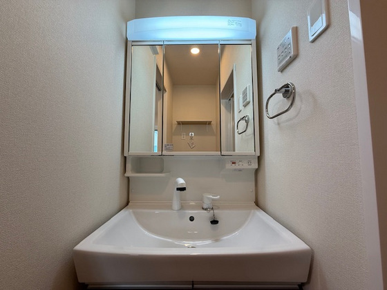 カーサ牛田本町