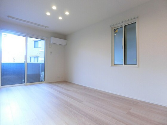 トリシアくるめ木 ｵﾆｵﾝﾊｲﾂ