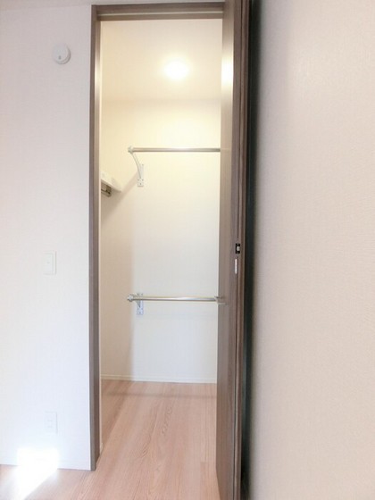 トリシアくるめ木 ｵﾆｵﾝﾊｲﾂ