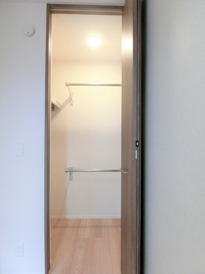 トリシアくるめ木 ｵﾆｵﾝﾊｲﾂ