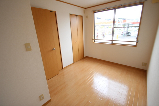 ヴィラ ジャスティス B