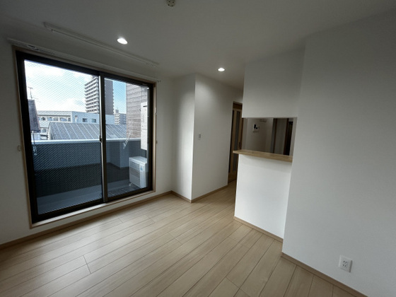 REGALEST LUCENTE(レガリスト ルチェンテ)