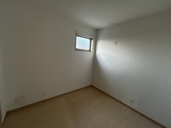 REGALEST LUCENTE(レガリスト ルチェンテ)