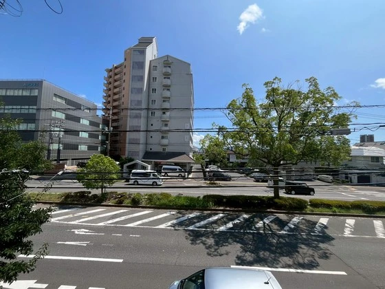 江波アパート(右)