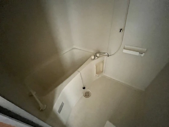 江波アパート(右)