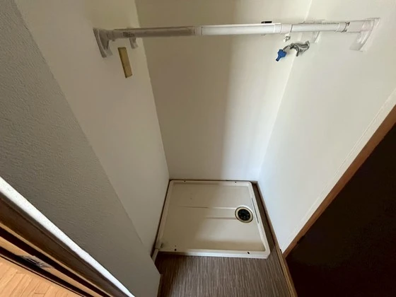 江波アパート(右)