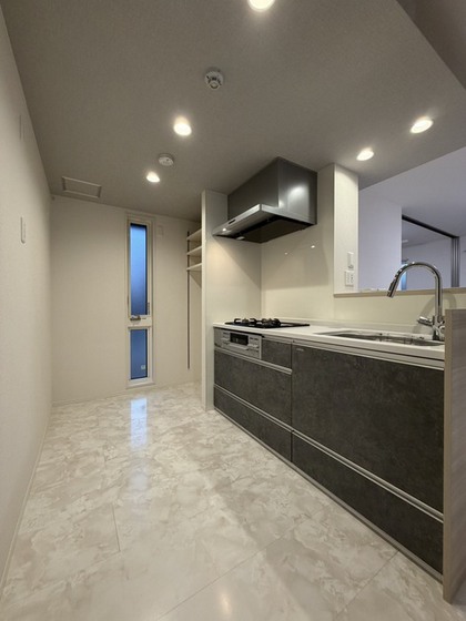 プレミア西条中央B棟