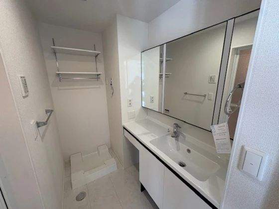 プレミア西条中央A棟