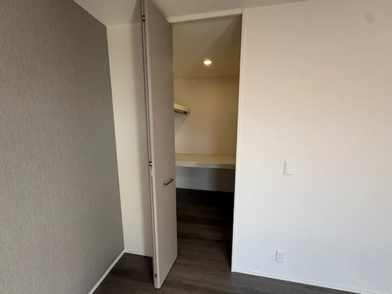 プレミア西条中央A棟