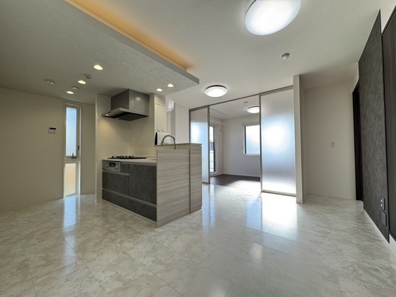 プレミア西条中央A棟