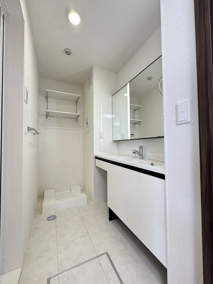 プレミア西条中央A棟