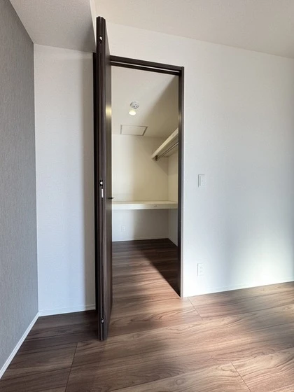 プレミア西条中央A棟