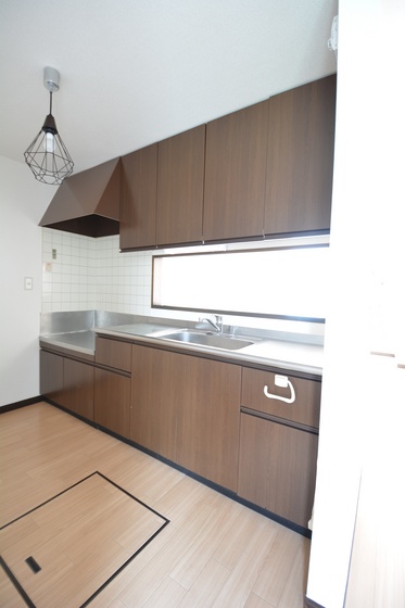 ファミーユ21 西