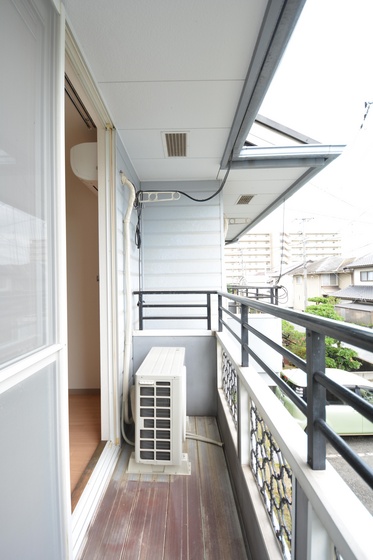 ファミーユ21 西