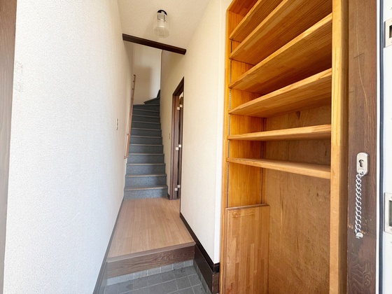 ファミーユ21 西