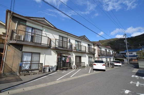 ホワイトメゾン津島E