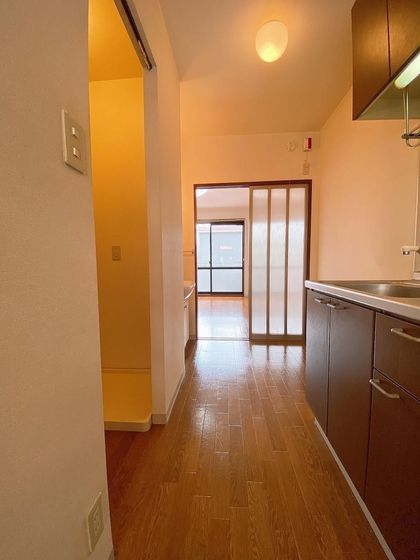 エスポワール千草 A