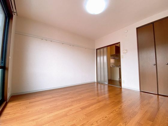 エスポワール千草 A