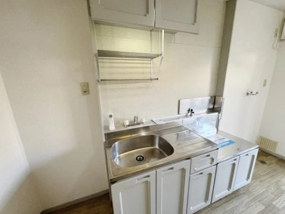 ビッグウェイ中庄 B